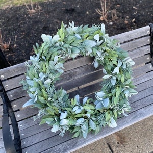 XL Lambs Ear and Seeded Eucalyptus Farmhouse Wreath, Large Yearround Greenery Wreath, Wedding Wreaths Front Door, Church Wreaths Inside imagem 5