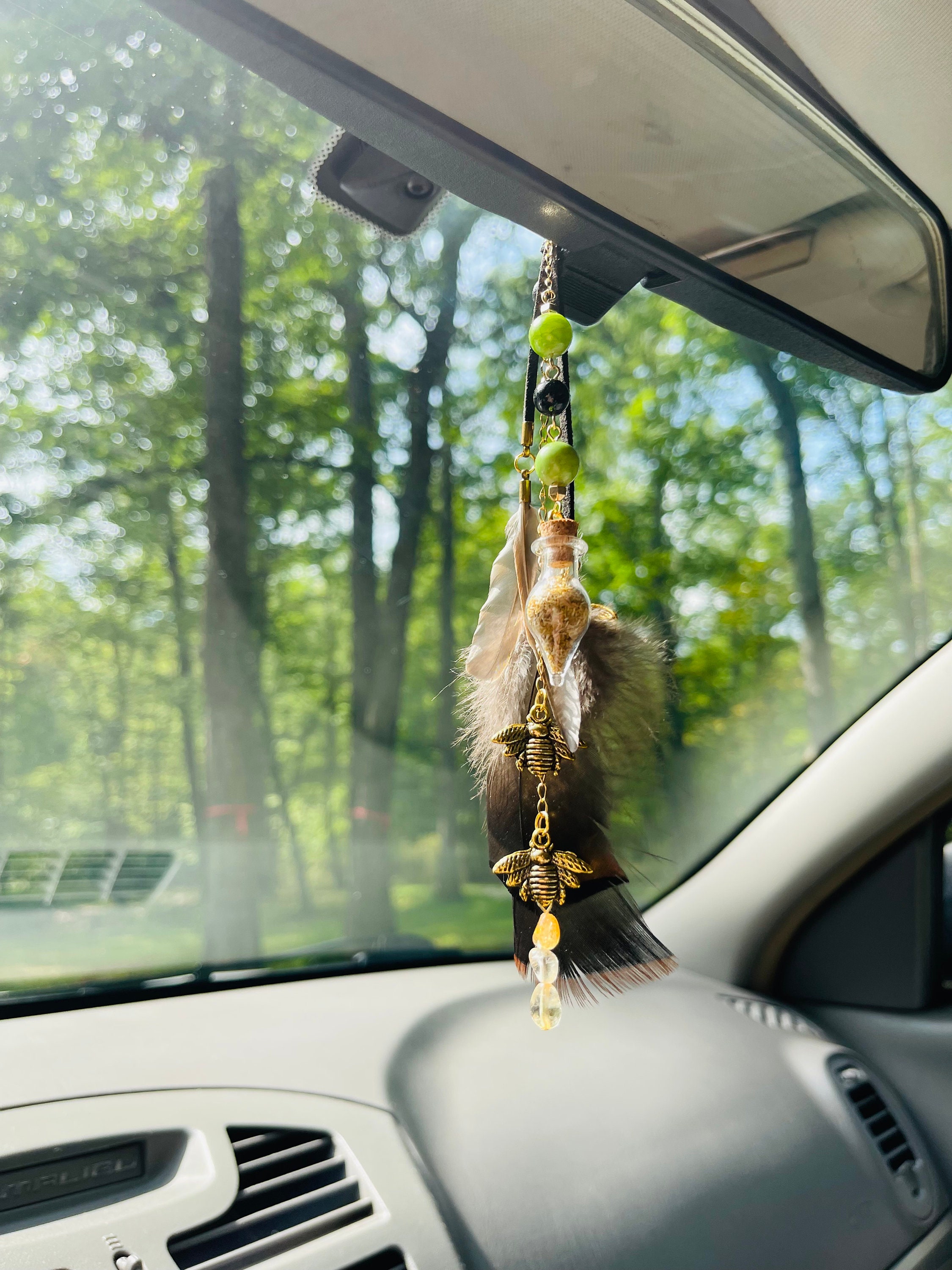 for Car Rearview Hanging Decor Handmade Nature Feather Small Car Charms Pendant Accessories Decorative Metal Trim for Crafts Beads on String Bills