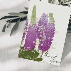 Carte postale fleurs violettes merci, carte de remerciement, carte de voeux merci, dessin botanique dessiné main, papier FSC