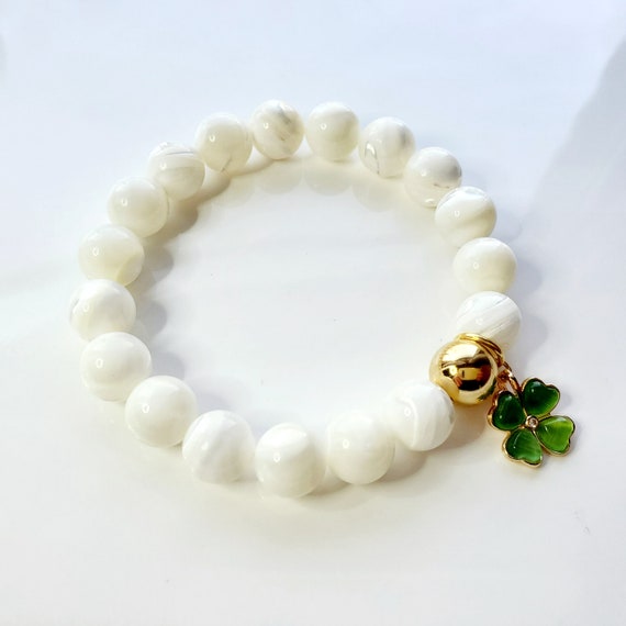 Paire De Bracelets Trèfle - Jade Vert Et Nacre Blanche - Acier Doré - Ajustable - Neuf Avec étiquettes