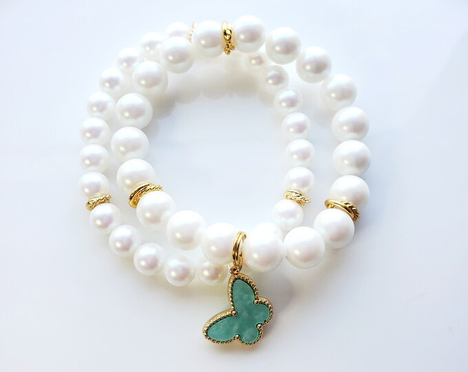 White pearlized Preciosa pearl bracelet set with mint green Mother of pearl butterfly charm