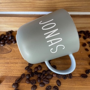personalisierte Tasse Kaffeetasse mit Namen Keramik Geschenk Geburtstag Emaille l Hochzeit Steingut Becher l Wunschtext Bild 4