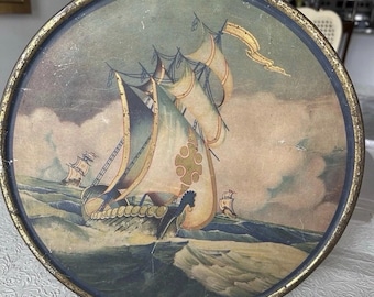 Vintage jaren 1920 art-deco Tindeco Geo C. Miller zeilboot Maritime 12" snoepblik