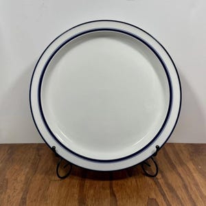 Dansk Bistro Christianshavn サービングプラッター チョッププレート 13インチ ラウンド ブルー ホワイト 新品同様