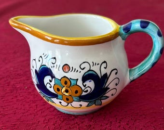 Vintage Deruta-stil gräddkanna blå & gul blommig handmålad 7,5 cm hög
