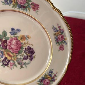 Castleton Rose 10-5/8th in. Dinner Plate with Gold Scalloped Trim Antique, Never Used