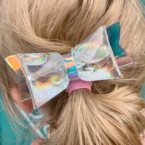 Silver and Black Holographic Sparkly-Worlds 1st H2BOW Water Filled Glitter Shaker Hair BowClip-