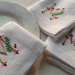 Mistletoe Monogrammed Napkin, Christmas Linen Napkins, Custom Monogrammed Napkin, 20"x20" Dinner Napkins, Napkins Gift, Decorative Napkins