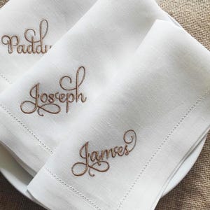 Personalized Linen Napkins, Personalized Napkin with Name Embroidery, Family Napkins, Monogrammed Linen Napkins, Wedding Napkins