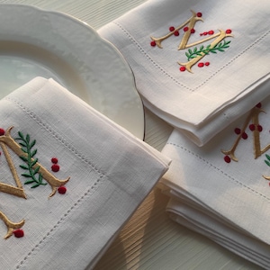 Mistletoe Monogrammed Napkin, Christmas Linen Napkins, Custom Monogrammed Napkin, 20&quot;x20&quot; Dinner Napkins, Napkins Gift, Decorative Napkins