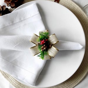 Christmas Napkin Ring, Xmas Berry Napkin Ring, Christmas Napkin Holder, Christmas Table Decor, Christmas Berry Napkin Ring, Xmas Table Decor