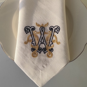 Monogrammed Linen Napkins, Embroidered Monogram Napkin, Monogrammed Wedding Napkins, Anniversary Dinner Linen Napkins