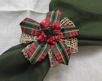 Christmas Mistletoe Napkin Ring, Green Red Plaid Ribbon Napkin Ring, Christmas Napkin Ring, Housewarming Gift, Chic Napkin Ring