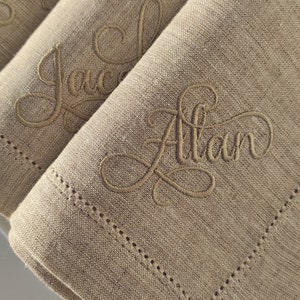 Personalized Linen Napkins, Personalized Napkin with Name Embroidery, Family Napkins, Monogrammed Linen Napkins, Wedding Napkins