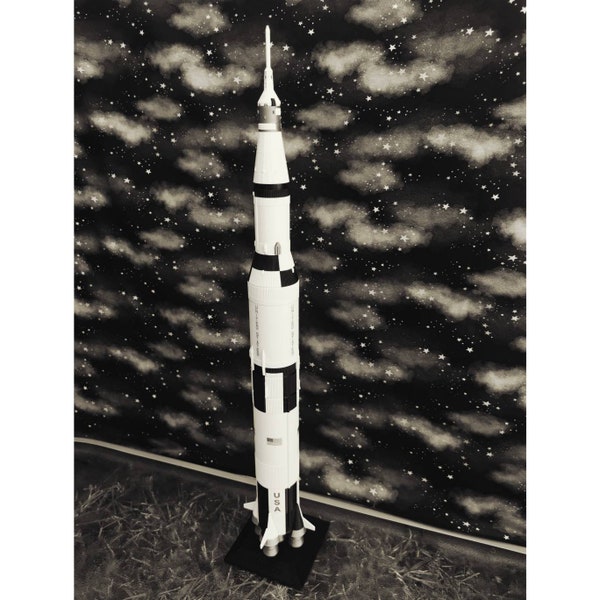 Nasa Saturn V / Apollo 11 Moon Launch Rocket Model (échelle 1:200) assemblé