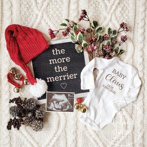 Weihnachts-Schwangerschaftsankündigung, je mehr, desto besser, bearbeitbare digitale geschlechtsneutrale Baby-Ankündigung, dritt viert fünftletzte, Sonogramm
