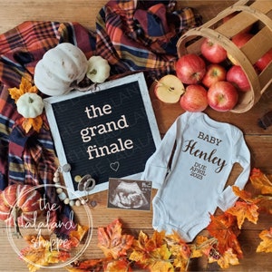 Fall Pregnancy Announcement, The grand finale, Gender Neutral Autumn, Editable Digital Baby Announcement, Last Baby Announcement, Apples