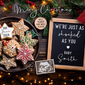 Annuncio di nascita di Natale Annuncio di gravidanza inaspettato digitale Annuncio di nascita a sorpresa Neutro Divertente Biscotti di Babbo Natale Cottura 3° 4°
