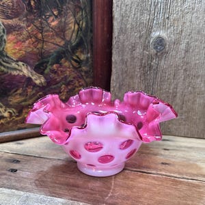 フェントン　ドット　クランベリーフリルボウル　お値下げ中 Cranberry Coin Dot - Etsy