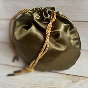 Olive green wristlet 8x8in