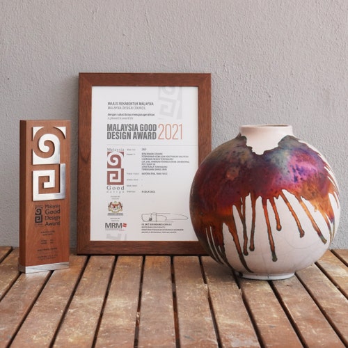 Tsuri 2 pack raku pottery vase • Carbon H. Copper Matte • UV Coat • birthday gift for her mom • home decor • shops wall art • ceramic decor vase