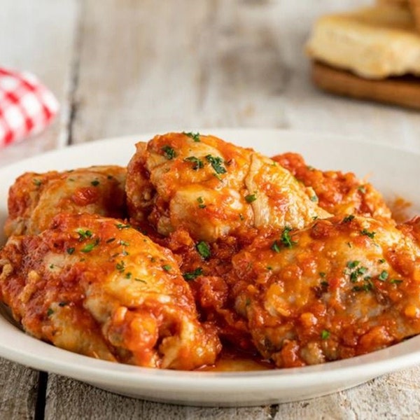 Chicken Cacciatore with Tomato Sauce Recipe - Download printable, Chicken stew with Peppers Recipe Digital Download - PDF