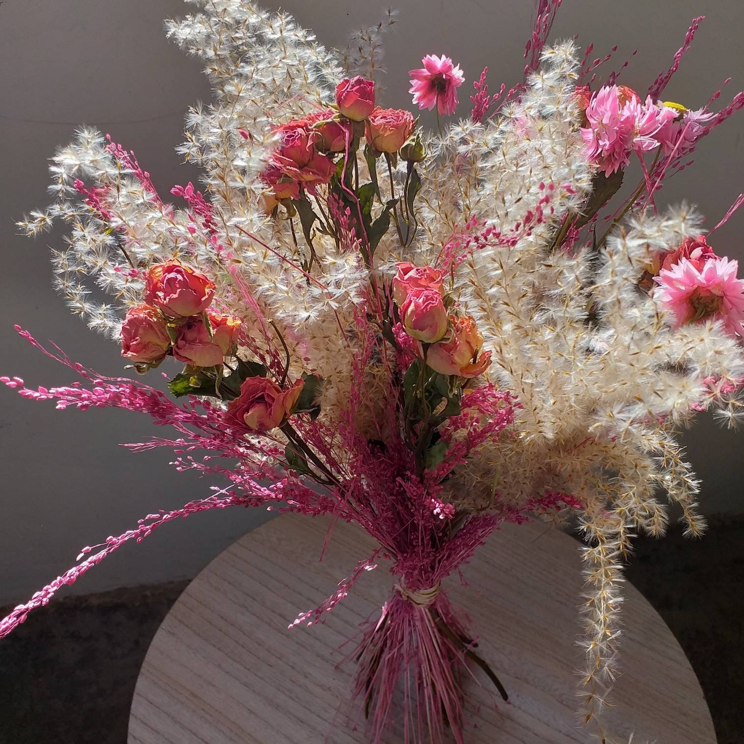 Bouquet de Fleurs Séchées Naturelles et Roses