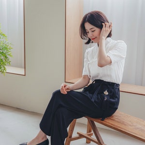 White Modern Hanbok Blouse | Korea Daily Hanbok | Casual Blouse jeogori | handmade women hanbok | Modern blouse | Navy Pants | B.11_1