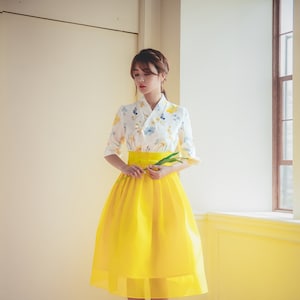 White & Yellow Modern Blouse | Modern Hanbok jeogori | Korean Handmade Hanbok | Floral women top | cute, adorable | Yellow Wrap Skirt  | B.2
