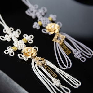 Porte-bonheur Norigae | Accessoire traditionnel coréen floral de haute qualité | Soosulhwa Hanbok Accessoire | A.16