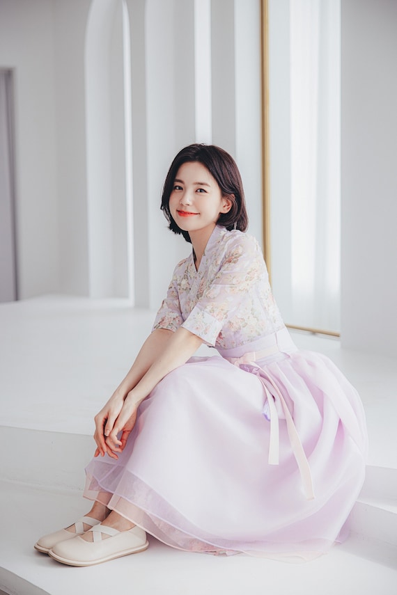 Purple Floral pattern Modern Hanbok Dress | Korean Handmade Hanbok | Women Hanbok | Party Dress clothing for Women | Purple skirt | SO.22 Purple Floral pattern Modern Hanbok Dress | Korean Handmade Hanbok | Women Hanbok | Party Dress clothing for Women | Purple skirt | SO.22