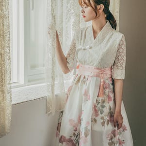White Floral Modern Hanbok | Handmade hanbok jeogori | Wedding, picnic dress | Korean traditional costume | Pink&White Wrap Skirt | J.44_1