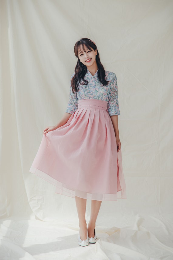 青い花柄モダン韓服 | 韓国ハンドメイドチョゴリ | 女性用カジュアル