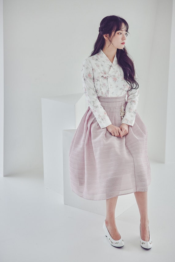 White Floral Modern Hanbok Jeogori Skirt Korean Hanbok Daily Women Hanbok Wedding Occasion Pink Wrap Skirt Norigae J.11 Etsy UK