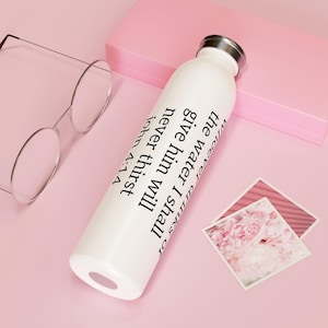 Water Scripture 20oz. Butelka Slim Water Bottle Jana 4:14 Nigdy nie będziesz pragnął Christian Fitness Hydrate