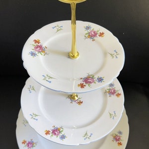 Shelley Rose Pansy Forget-me-not 3-tiered Cake Stand, Excellent Condition