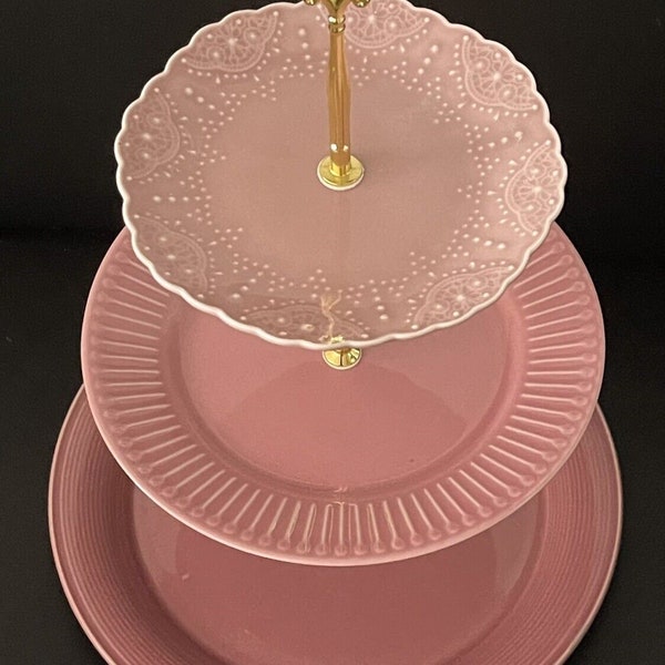 Gorgeous Pink Large 3-tiered Cake Stand, VGC