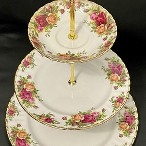 Royal Albert Old Country Roses Large High Tea 3 tiered Cake Stand, England