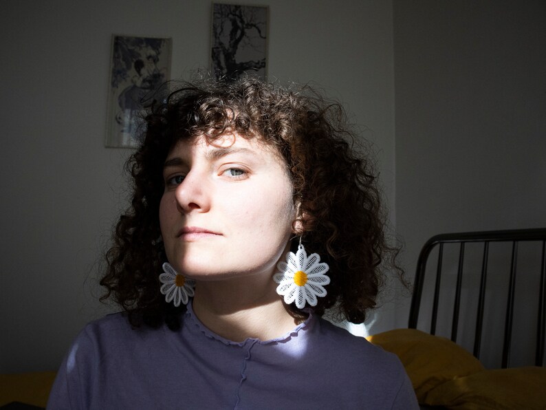 statement daisy earrings, sustainable accessory, large lightweight earrings, statement earrings, white flower earrings, daisy dangle gift image 8