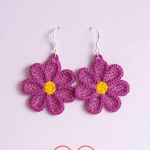 Fuchsia Cosmos Earrings FSL Machine Embroidery Design, Floral Free Standing Lace, Embroidery Machine DIY Project, Yellow Daisies, 2 Sizes