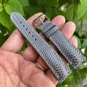 Graues echtes LIZARD-Leder-Uhrenarmband, Leder-Uhrenarmband, handgefertigtes Uhrenarmband, Custom Strap 26mm 24mm 21mm 22mm 20mm 18mm 16m