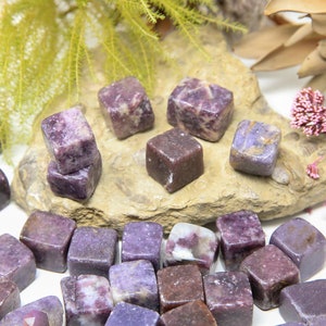 Purple Lepidolite Cube Tumbled Stone - Healing Crystals Lepidolite Cube  Pocket Stones - Polished Lepidolite Gemstone Crystal Worry Stone
