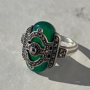 Art Deco Ring - Solid Silver and Real Stone - Green Agate and Marcassites