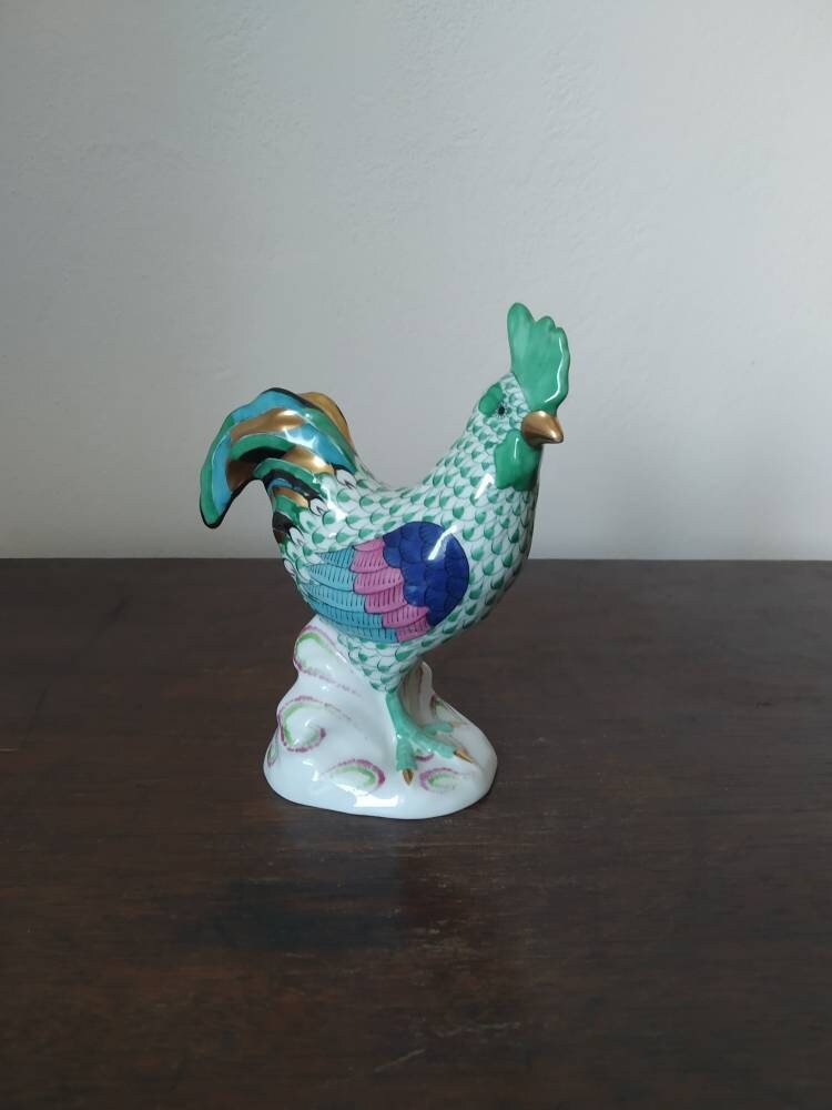 お得】 輸入市場オンラインストアHerend Proud Rooster Porcelain Figurine Key Lime Fishnet 並行輸入品