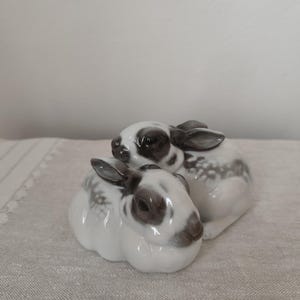 Rosenthal rare pair of rabbits bunnies porcelain figurine
