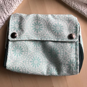 Kosmetiktasche mit Reißverschluss für unterwegs Schminktasche mintgrün Dekostoff mit Klappfach