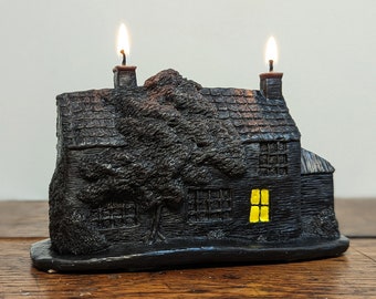 The House at Wailing Dip - Black beeswax candle