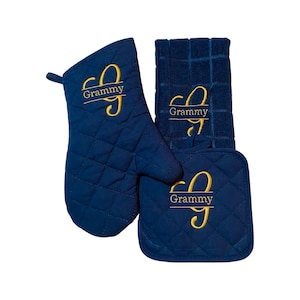 Personalized Kitchen Set, Oven Mitt Pot Holder Kitchen Towel Set, Personalized Embroidered, Valentines Gift Set, Monogrammed Gift Set,