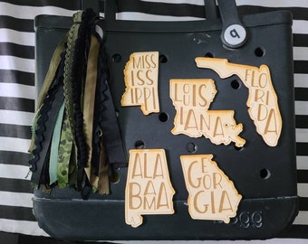 Laser gravierter Holzzustand ausgeschnitten - alle Zustände verfügbar - individueller Laser geschnitten Zustand - Bogg Bag Button - gravierter Zustand ausgeschnitten - Zustand Ornament