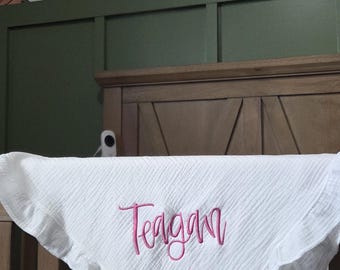 Manta de muselina bordada personalizada para bebé: regalo monogramado para baby shower para niños y niñas.